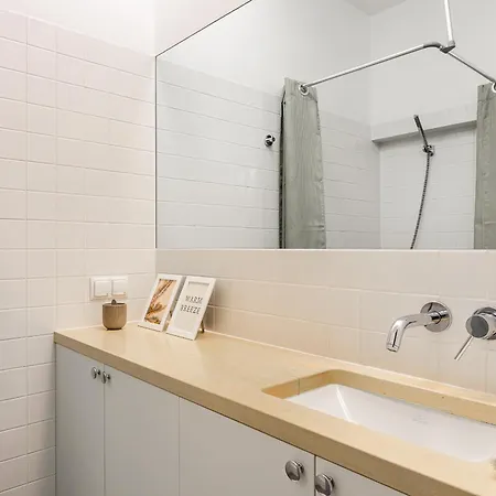 Warecka I Serviced Varsovie