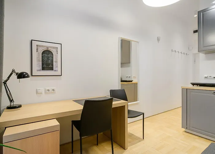 Warecka I Serviced Varsó